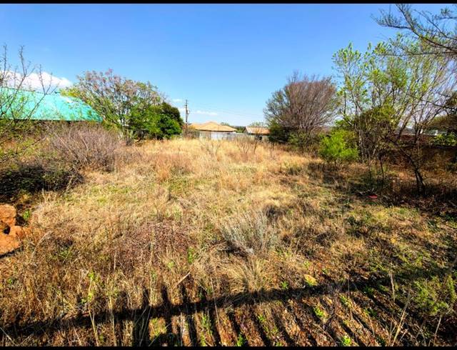 LAND FOR SALE IN VAAL MARINA